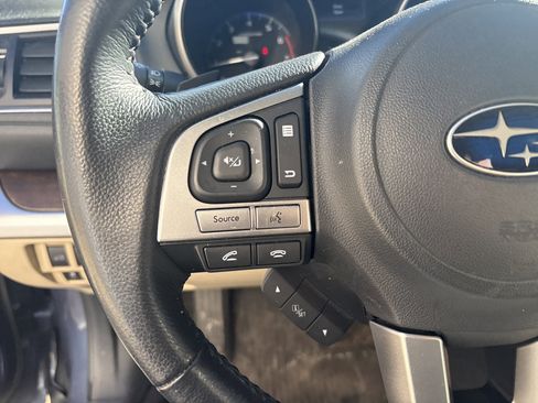 Used 2017 Subaru Outback 2.5i Limited image 18