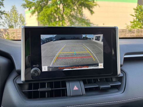 Used 2025 Toyota RAV4 XLE w/ Convenience Package AWD/4WD image 25