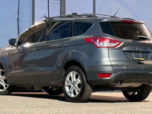 Used 2013 Ford Escape SE image 8