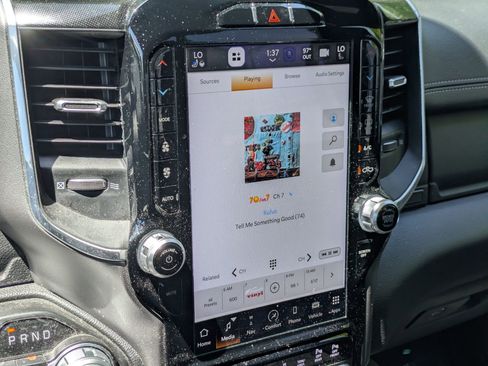 Used 2022 RAM 1500 Laramie w/ Sport Appearance Package image 18