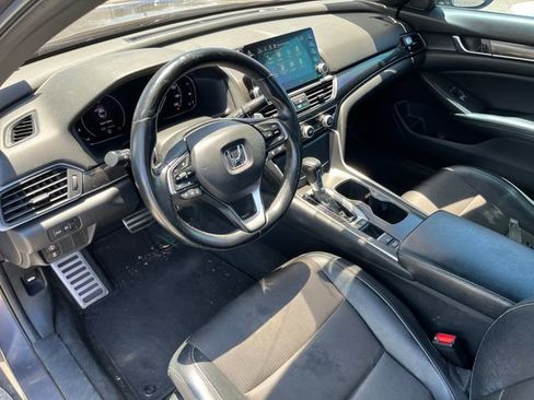 Used 2018 Honda Accord Sport image 12