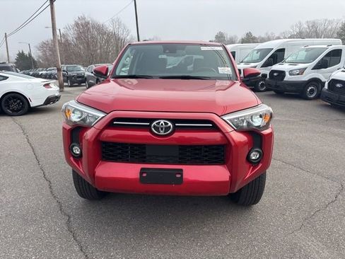 Used 2024 Toyota 4Runner SR5 Premium AWD/4WD image 8