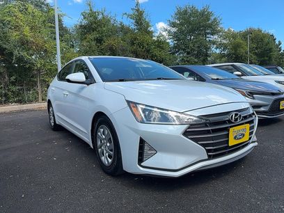 Used 2019 Hyundai Elantra SE w/ Cargo Package