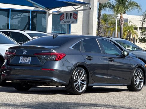 Used 2024 Honda Civic Touring image 8