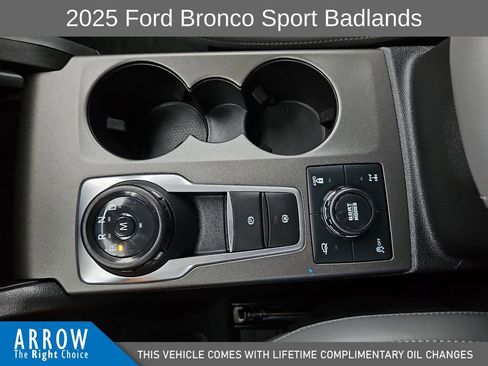Used 2025 Ford Bronco Sport Badlands AWD/4WD image 28