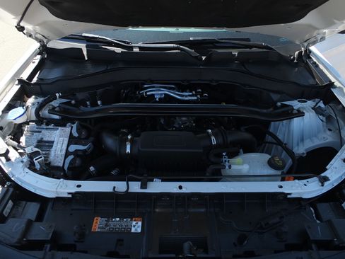 Used 2025 Ford Explorer ST image 11