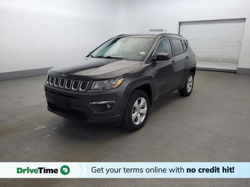 Used 2018 Jeep Compass Latitude w/ Cold Weather Group AWD/4WD image 1
