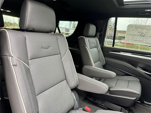 New 2026 Cadillac Escalade ESV Sport image 14