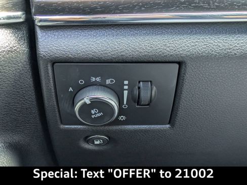 Used 2015 Jeep Grand Cherokee Limited w/ Trailer Tow Group IV AWD/4WD image 27