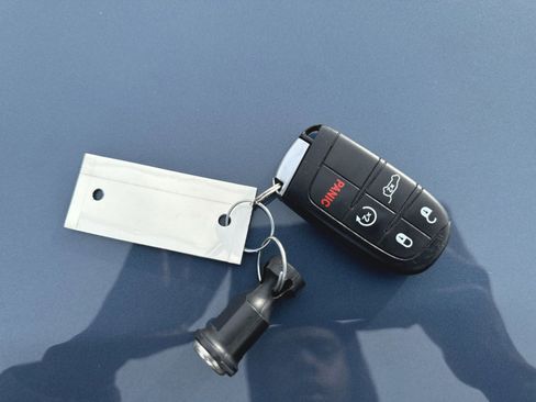 Used 2019 Jeep Grand Cherokee Limited X image 39