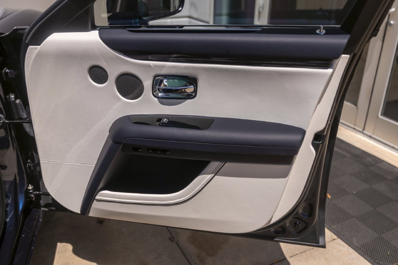 Certified 2025 Rolls-Royce Ghost AWD/4WD image 56