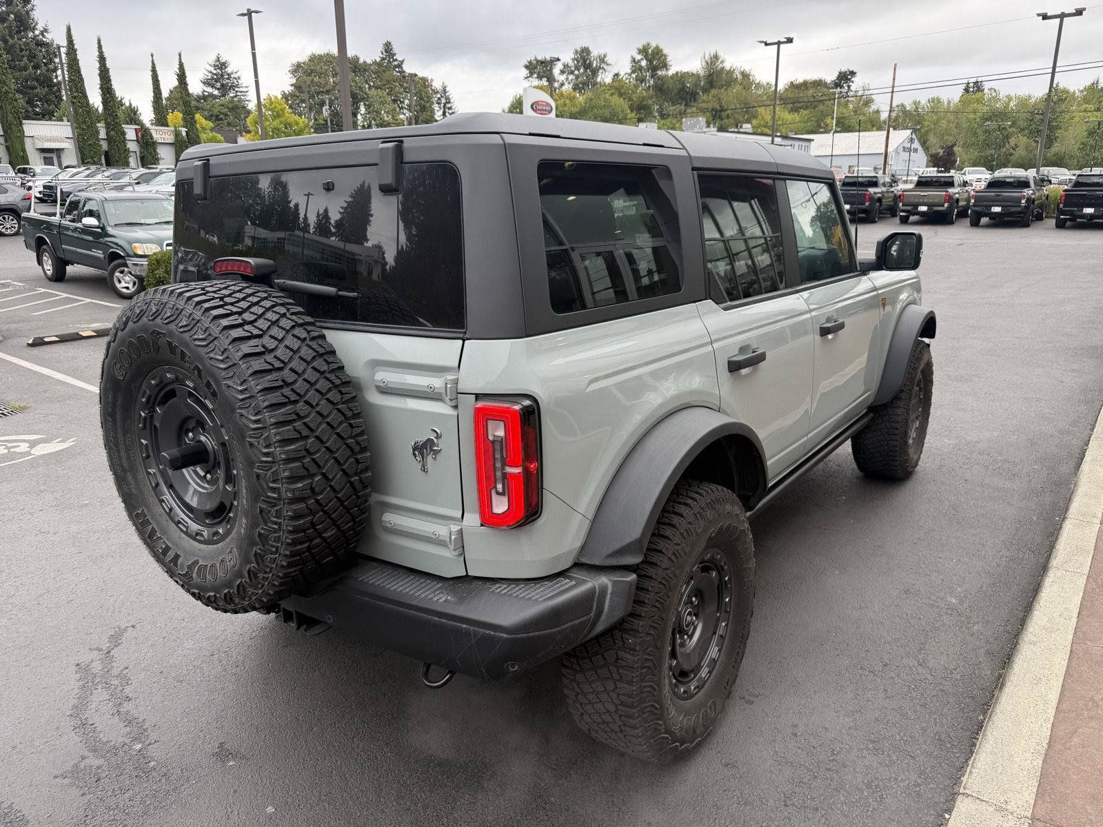 Used 2024 Ford Bronco Badlands AWD/4WD image 5
