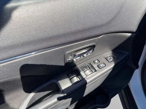 Used 2021 Mitsubishi Outlander Sport ES FWD image 14