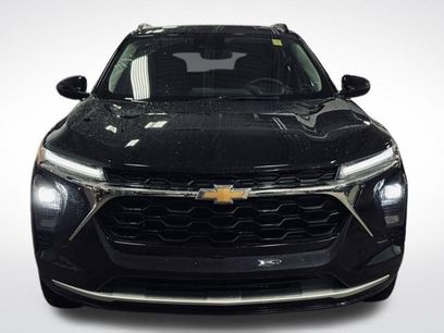 Used 2025 Chevrolet Trax LT