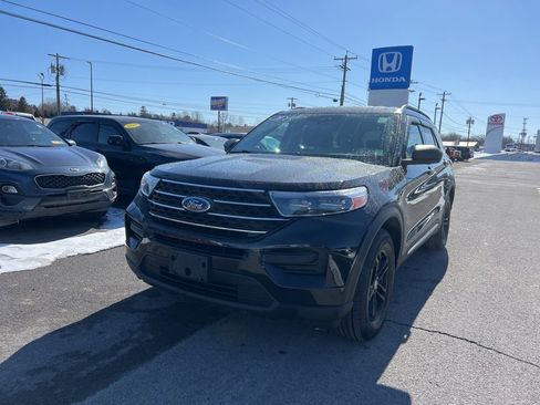 Used 2020 Ford Explorer XLT w/ Comfort Package image 1