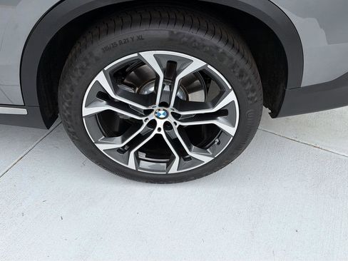 Certified 2024 BMW X5 xDrive40i w/ Premium Package AWD/4WD image 38