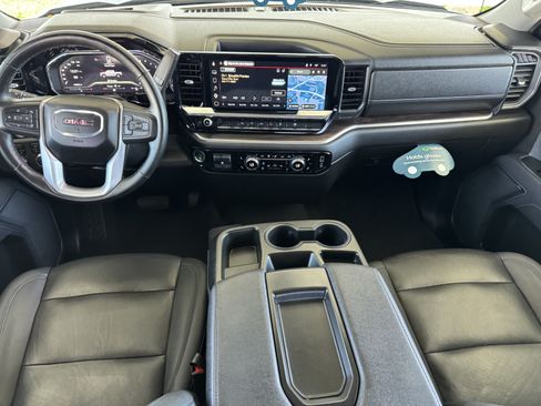 Certified 2025 GMC Sierra 1500 SLT AWD/4WD image 17