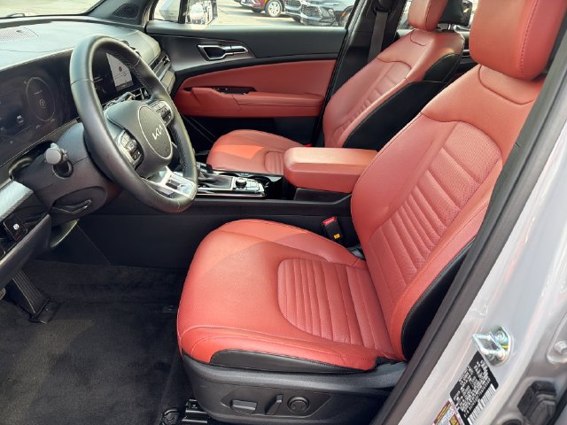 Used 2025 Kia Sportage SX FWD image 12
