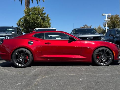 Used 2022 Chevrolet Camaro SS RWD image 4