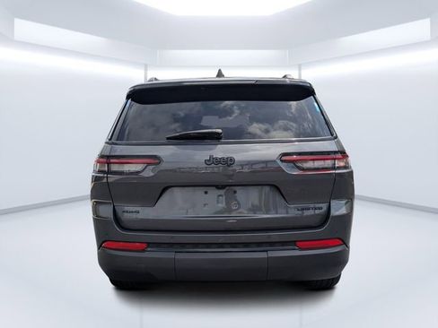 Used 2024 Jeep Grand Cherokee L Limited w/ Black Appearance Package image 4