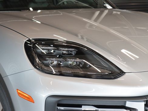 New 2026 Porsche Cayenne E-Hybrid image 26