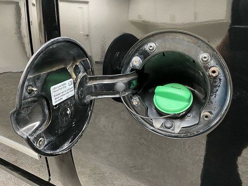 Used 2019 GMC Sierra 2500 SLT image 28