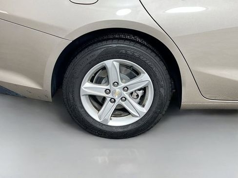 Used 2024 Chevrolet Malibu LT image 35