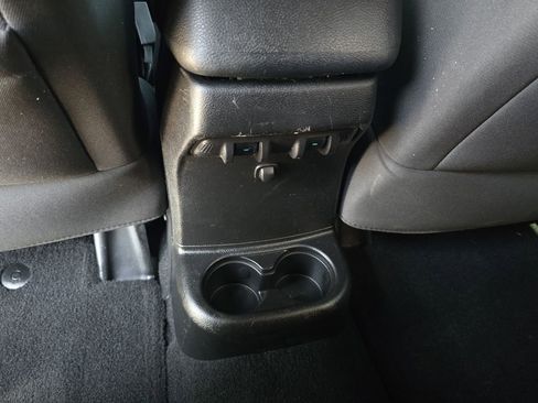 Used 2015 Jeep Wrangler Unlimited Sport w/ Quick Order Package 24S AWD/4WD image 23