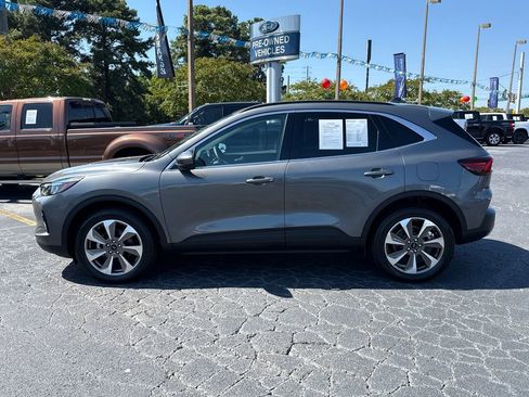 Certified 2023 Ford Escape Platinum image 6