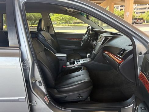 Used 2012 Subaru Outback 2.5i Limited AWD/4WD image 26