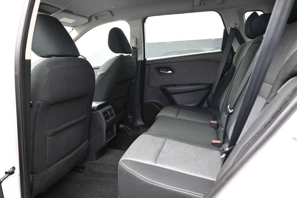 Certified 2022 Nissan Rogue SV AWD/4WD image 15