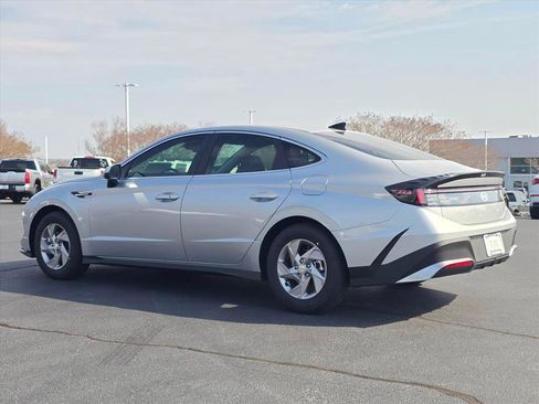 New 2026 Hyundai Sonata SE FWD image 5