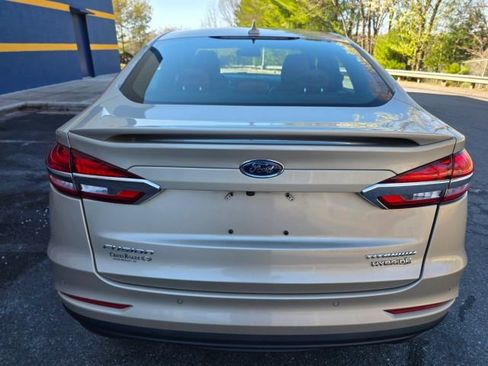Used 2019 Ford Fusion Titanium image 6