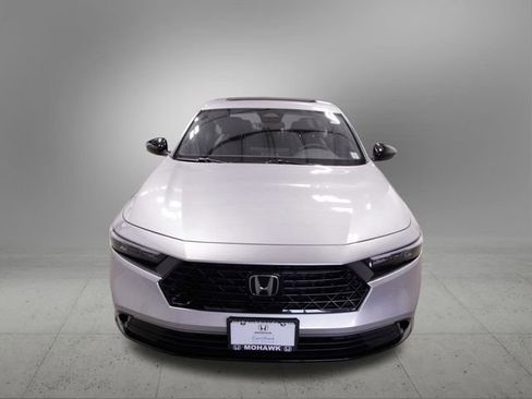 Used 2024 Honda Accord Sport image 10