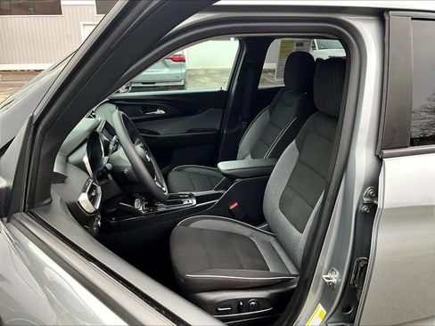 Used 2023 Chevrolet TrailBlazer LT w/ Convenience Package image 10