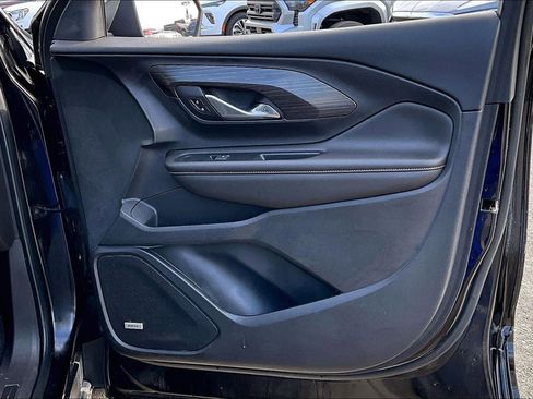 Used 2021 GMC Terrain SLT w/ Infotainment Package II image 22