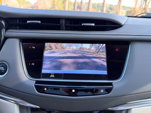 Used 2021 Cadillac XT5 Premium Luxury image 6