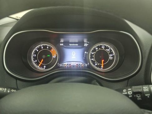 Used 2021 Jeep Cherokee Latitude Lux w/ Comfort/Convenience Group AWD/4WD image 25