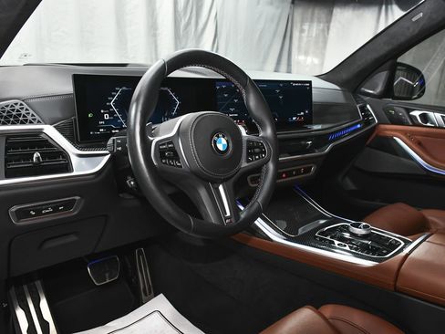 Used 2026 BMW X7 M60i AWD/4WD image 21