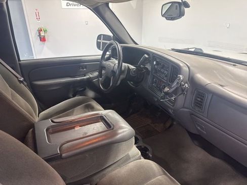 Used 2004 Chevrolet Silverado 1500 LS image 20