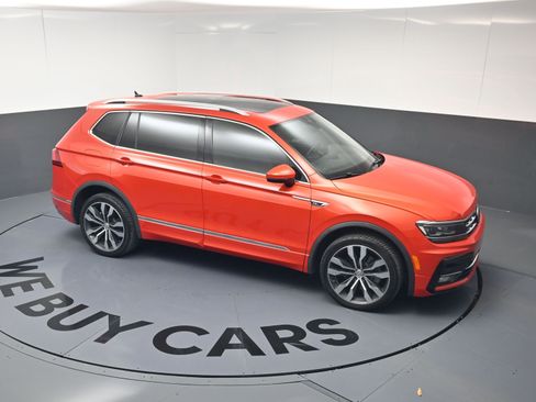Used 2019 Volkswagen Tiguan SEL Premium R-Line image 32