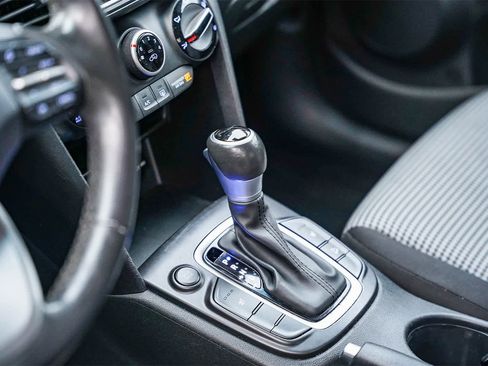 Used 2020 Hyundai Kona SEL image 20