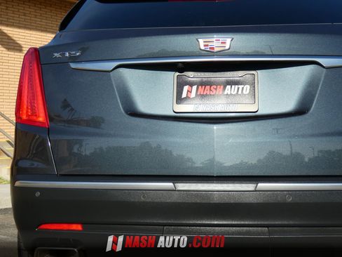 Used 2019 Cadillac XT5 FWD image 11