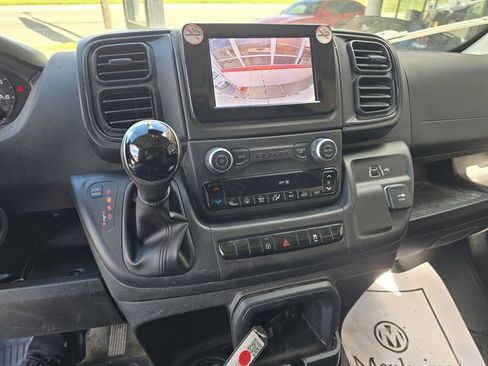 Used 2025 RAM ProMaster 3500 w/ Convenience Group FWD image 18