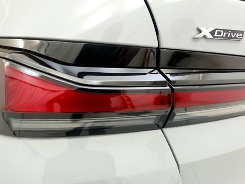 Used 2026 BMW 740i xDrive AWD/4WD image 27
