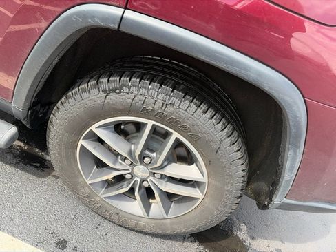 Used 2018 Jeep Grand Cherokee Limited RWD image 10