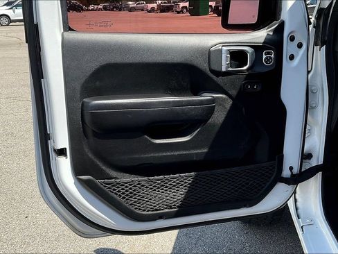 Used 2019 Jeep Wrangler Unlimited Sport S AWD/4WD image 19