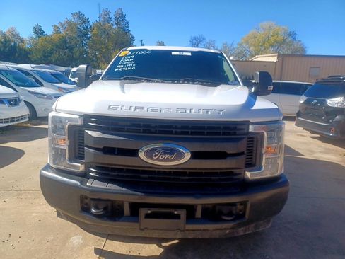 Used 2019 Ford F250 XL w/ Power Equipment Group image 2