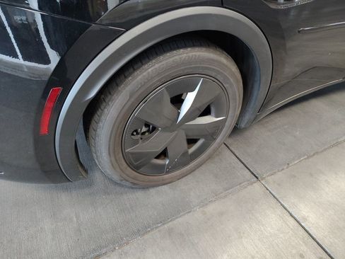 Used 2023 Toyota Prius Prime SE image 5