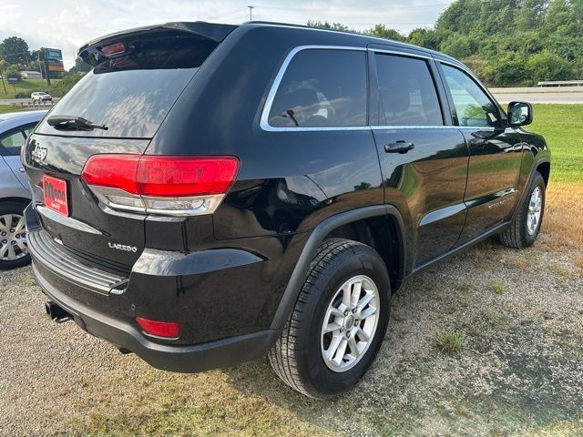 Used 2018 Jeep Grand Cherokee Laredo AWD/4WD image 4